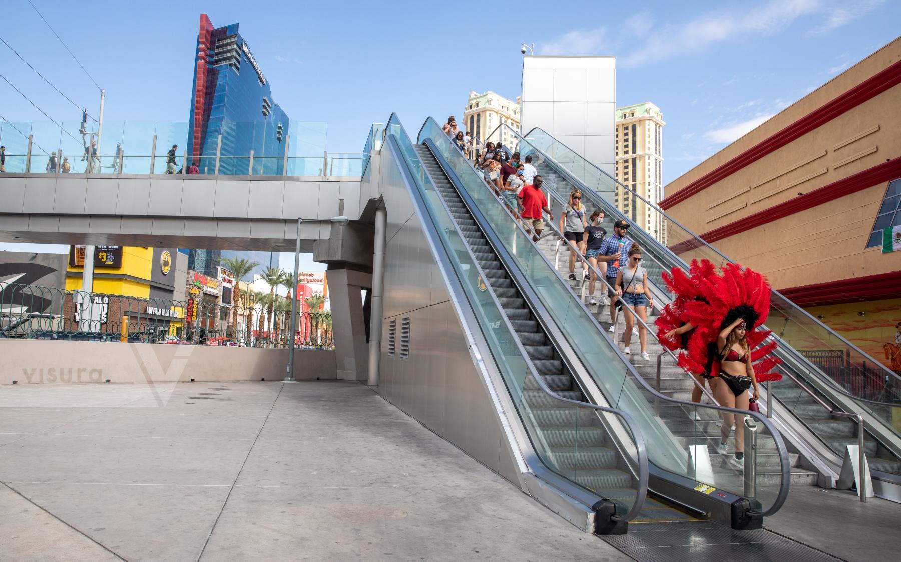 Purchase Las Vegas Showgirls on the Strip by Katie Linsky Shaw