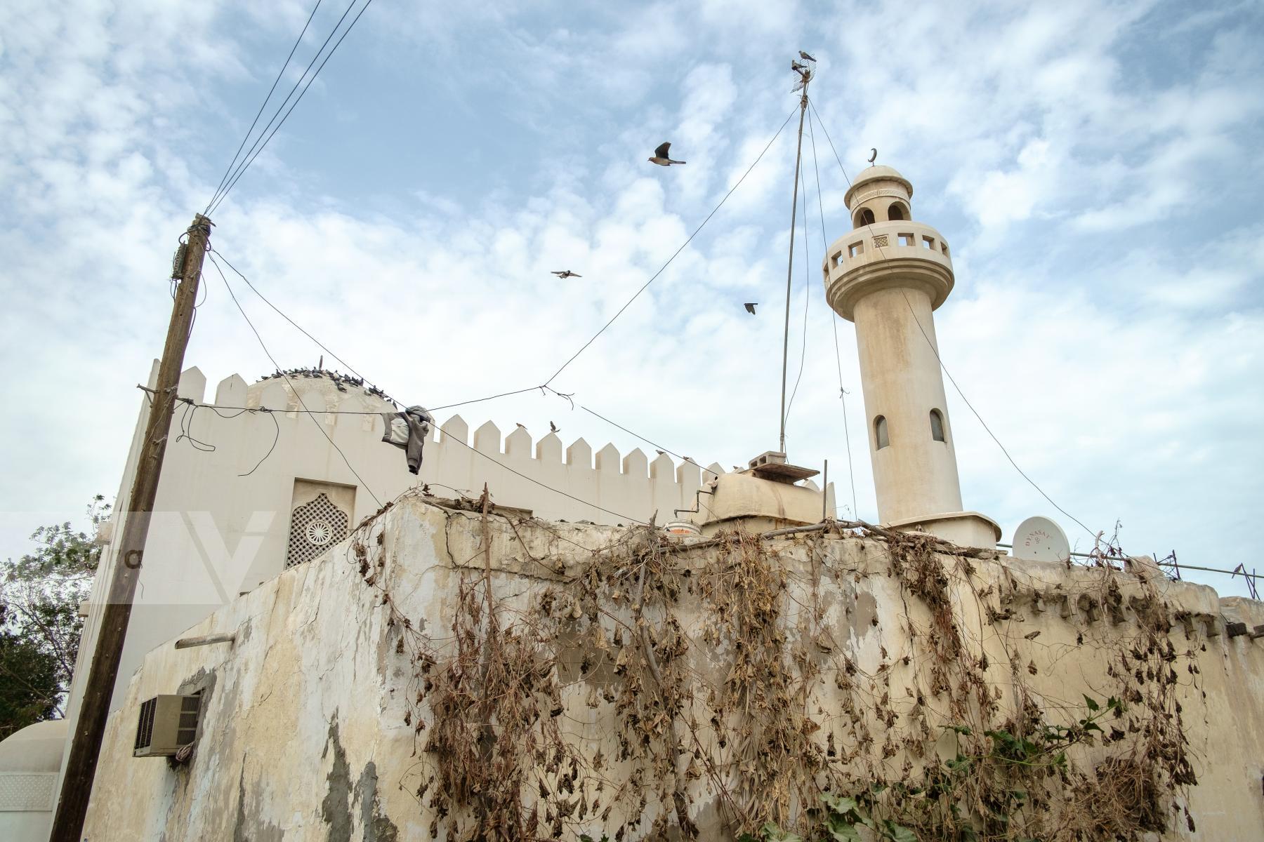 Purchase Mosque in Doha, Qatar by Carla Cioffi