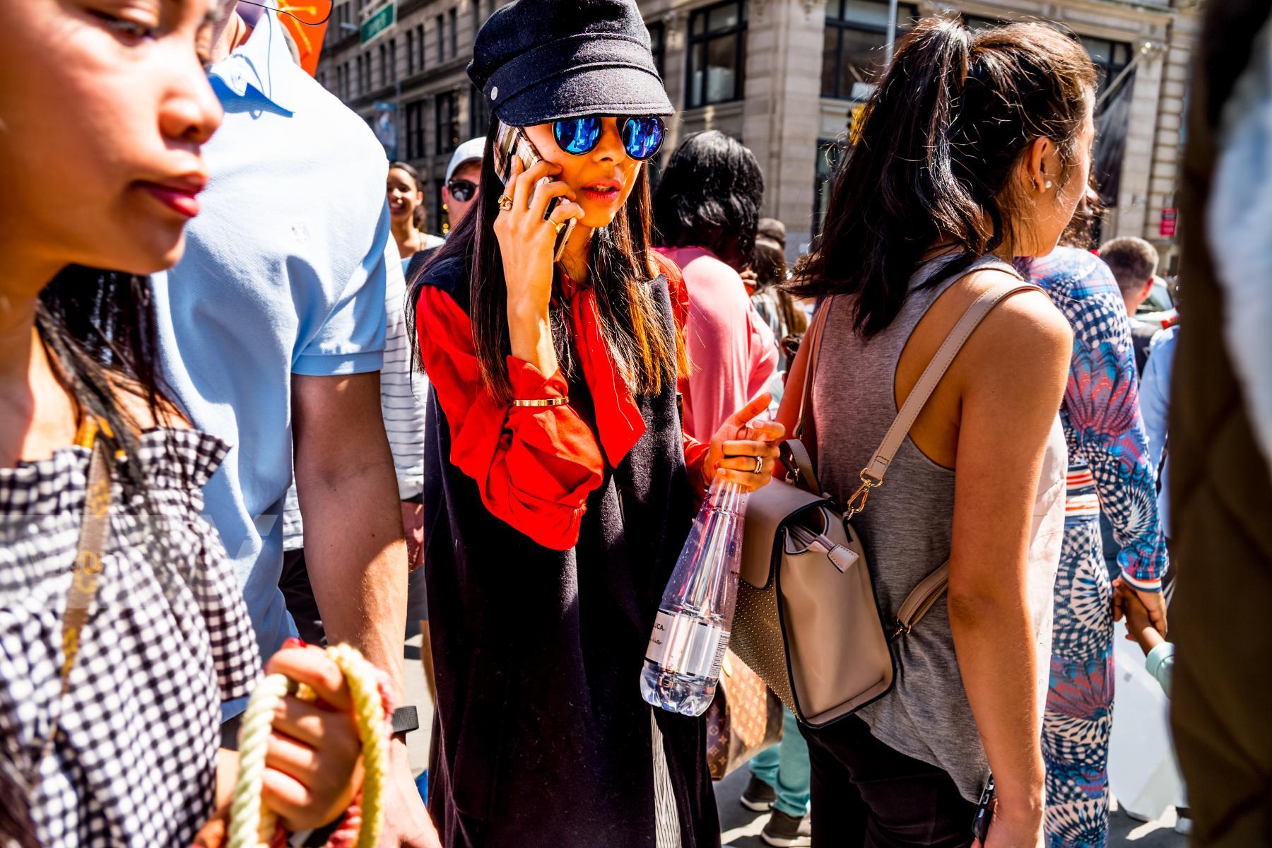 Purchase Streets of SoHo NYC 180414214 by Kenneth Nelson
