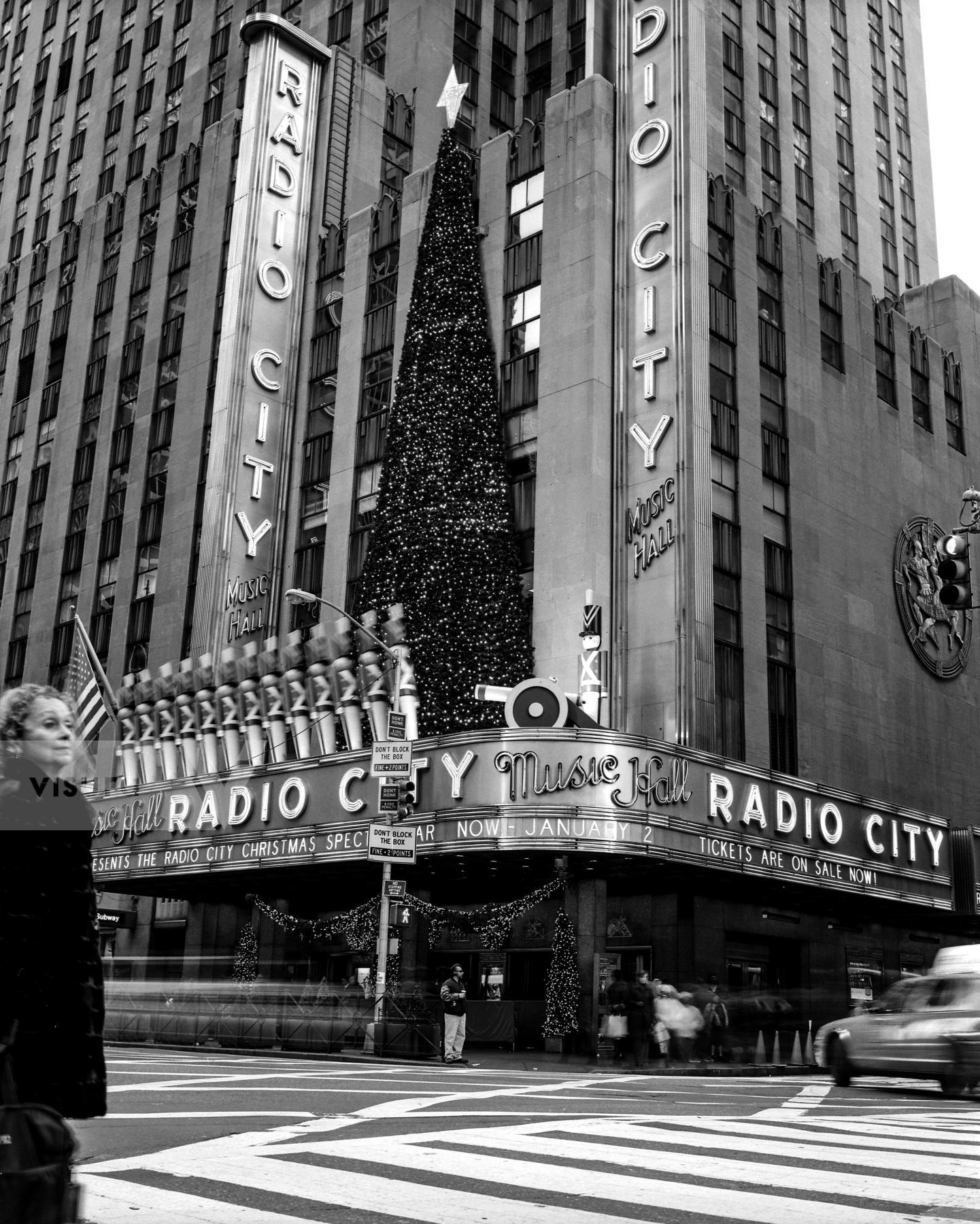 Purchase Cityscapes 041120101 by Kenneth Nelson