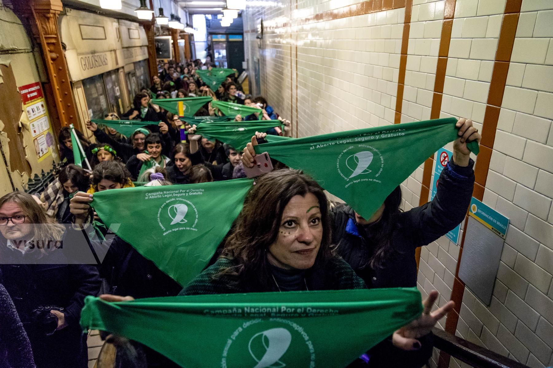 Purchase ARGENTINE - Performance for the abortion law in Buenos Aires subway. Performance pour la loi sur l'avortement dans le métro de Buenos Aires. by Anita Pouchard Serra