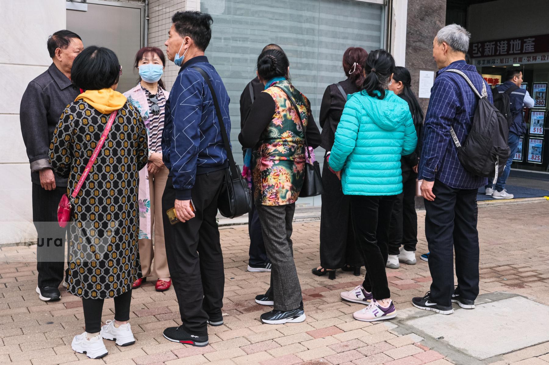 Purchase Mainland tourists in Hong Kong by Keith Tsuji