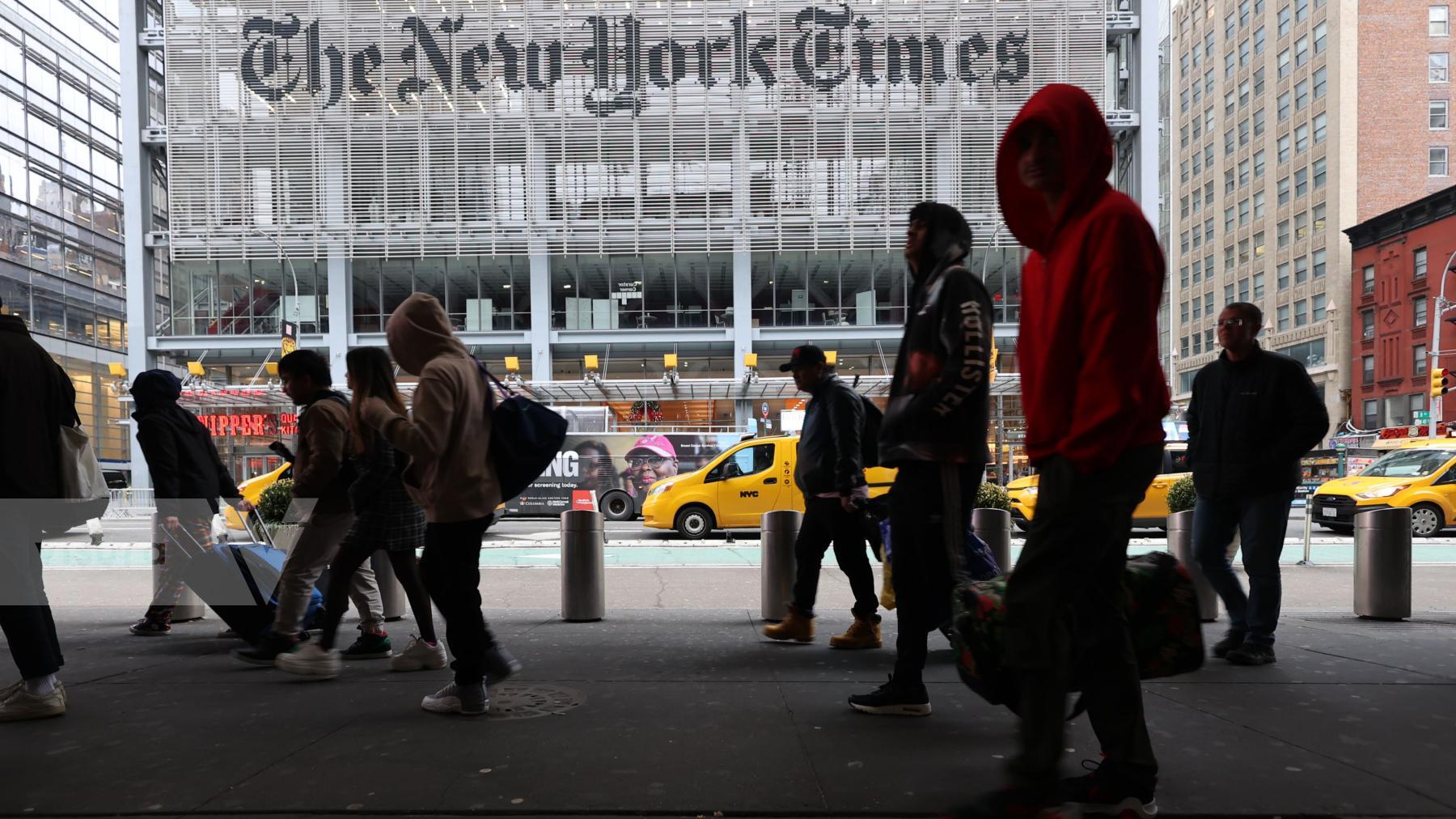 Purchase New York Times Building by Luiz C. Ribeiro