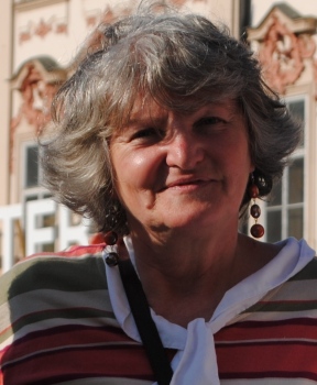 Profile Photo of Lenka Hoffmannova